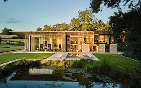 Stillwaters House - Avington Winchester